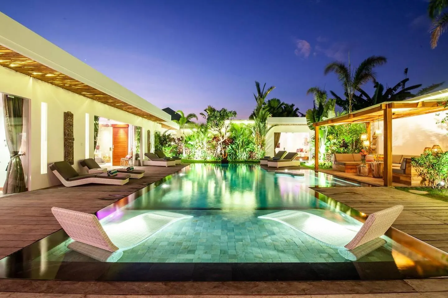 Seminyak 5 Bd Villa Avec Chill-Out Extrieur Ινδονησία