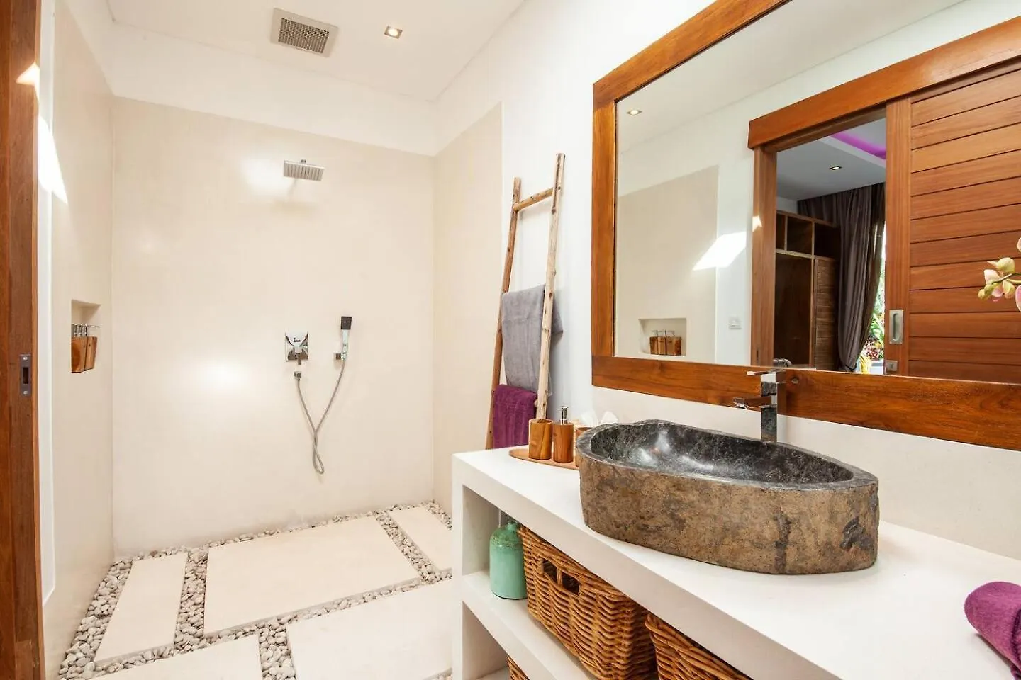 Seminyak 5 Bd Villa Avec Chill-Out Extrieur