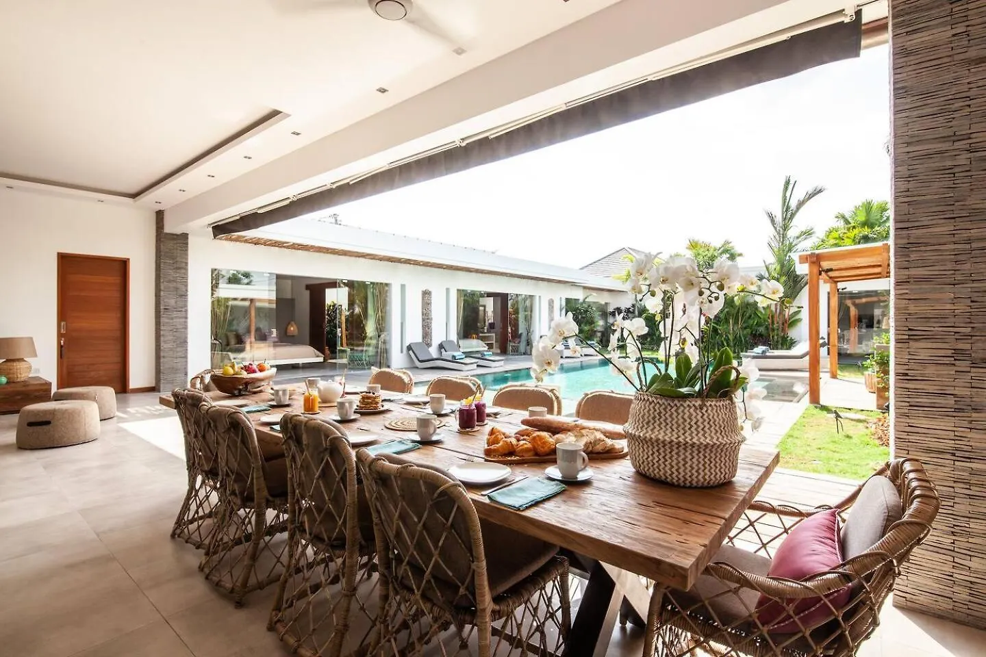 Seminyak 5 Bd Villa Avec Chill-Out Extrieur 인도네시아
