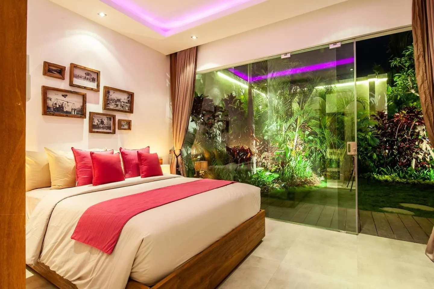 Seminyak 5 Bd Villa Avec Chill-Out Extrieur 세미냑